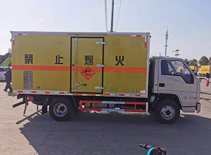 婺源爆破器材运输车