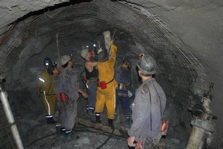 婺源工程爆破中的危险因素分析以及应对工程爆破危险的措施
